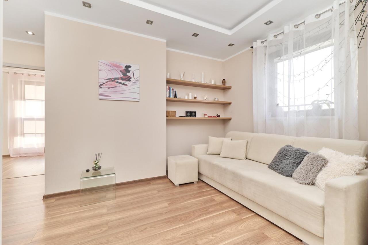 Apartment Wroclaw Krakowska With Balcony And Free Garage By Noclegi Renters Exteriér fotografie
