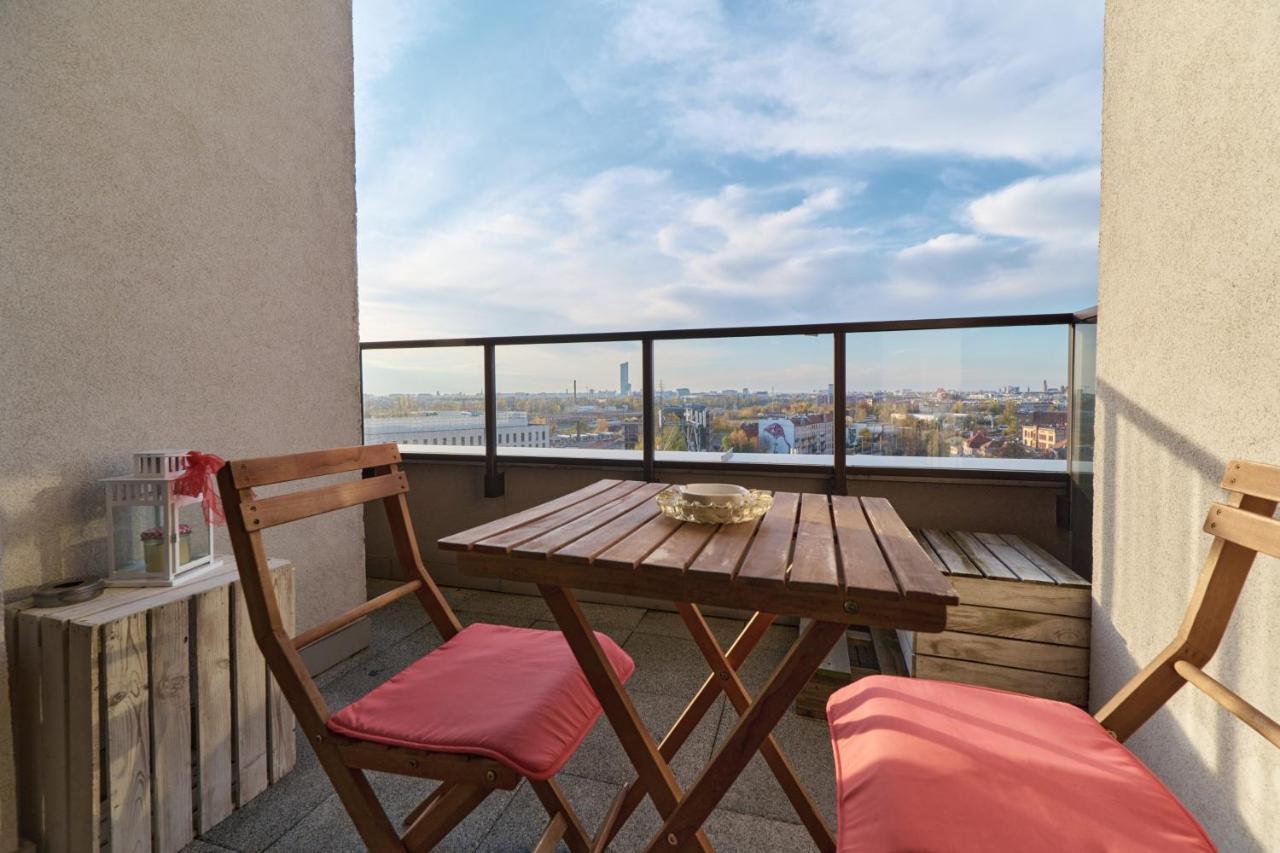 Apartment Wroclaw Krakowska With Balcony And Free Garage By Noclegi Renters Exteriér fotografie